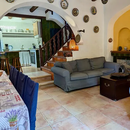 Дом отдыха Casa Dentro Del Castillo De *